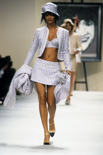 Look 28
